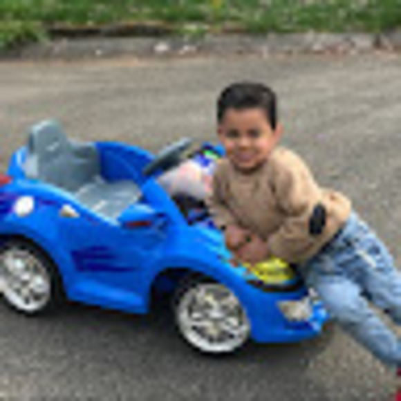 Meet your Posher, Nikki - Picture 1 of 1